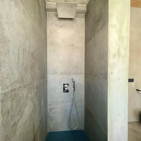 Hachi Place Apartman *